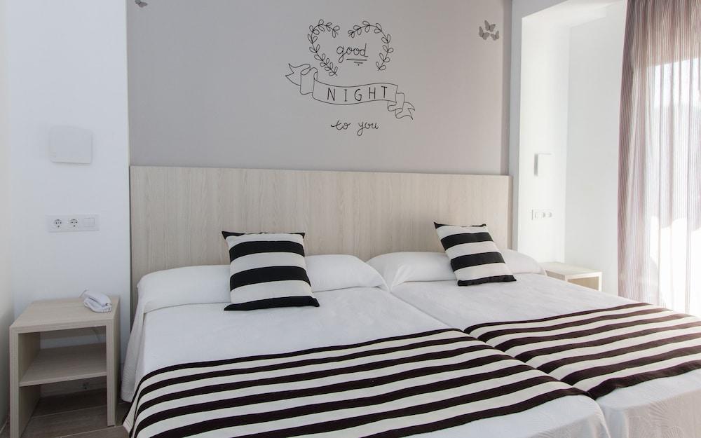 Hotel Sorra Daurada Splash Malgrat de Mar Bagian luar foto
