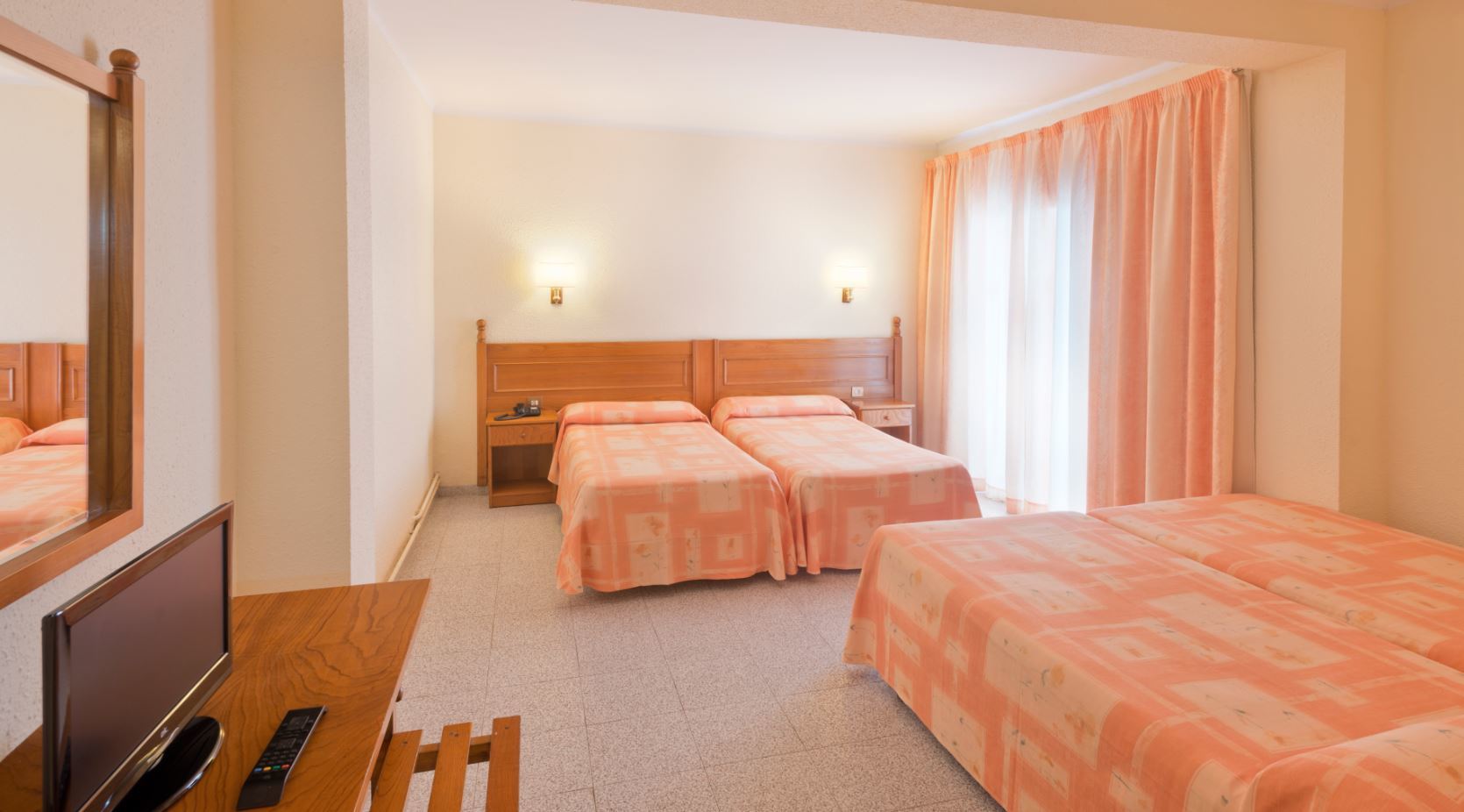 Hotel Sorra Daurada Splash Malgrat de Mar Bagian luar foto
