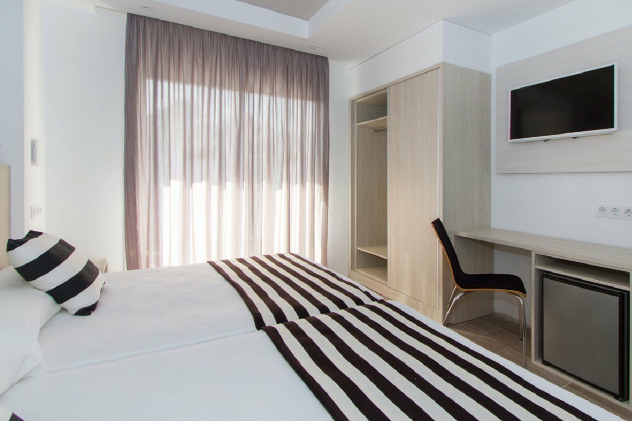 Hotel Sorra Daurada Splash Malgrat de Mar Bagian luar foto